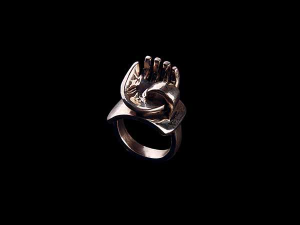 Hand Ring 4